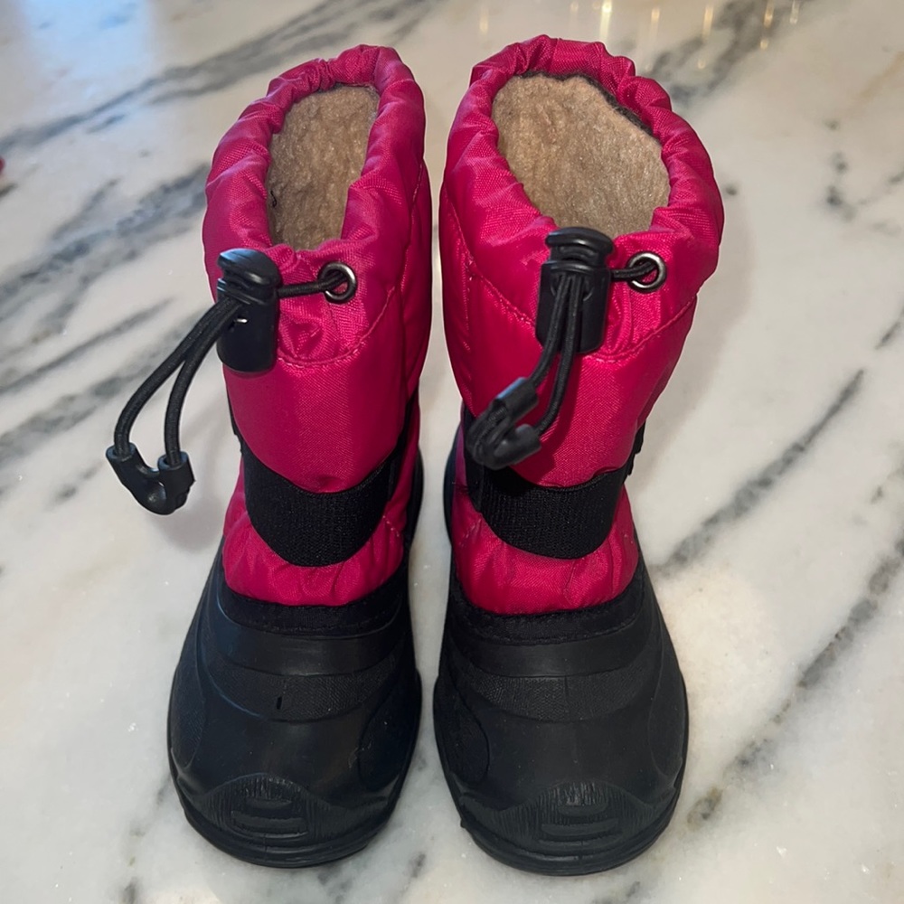 Kamik Kids size 8 snow boots